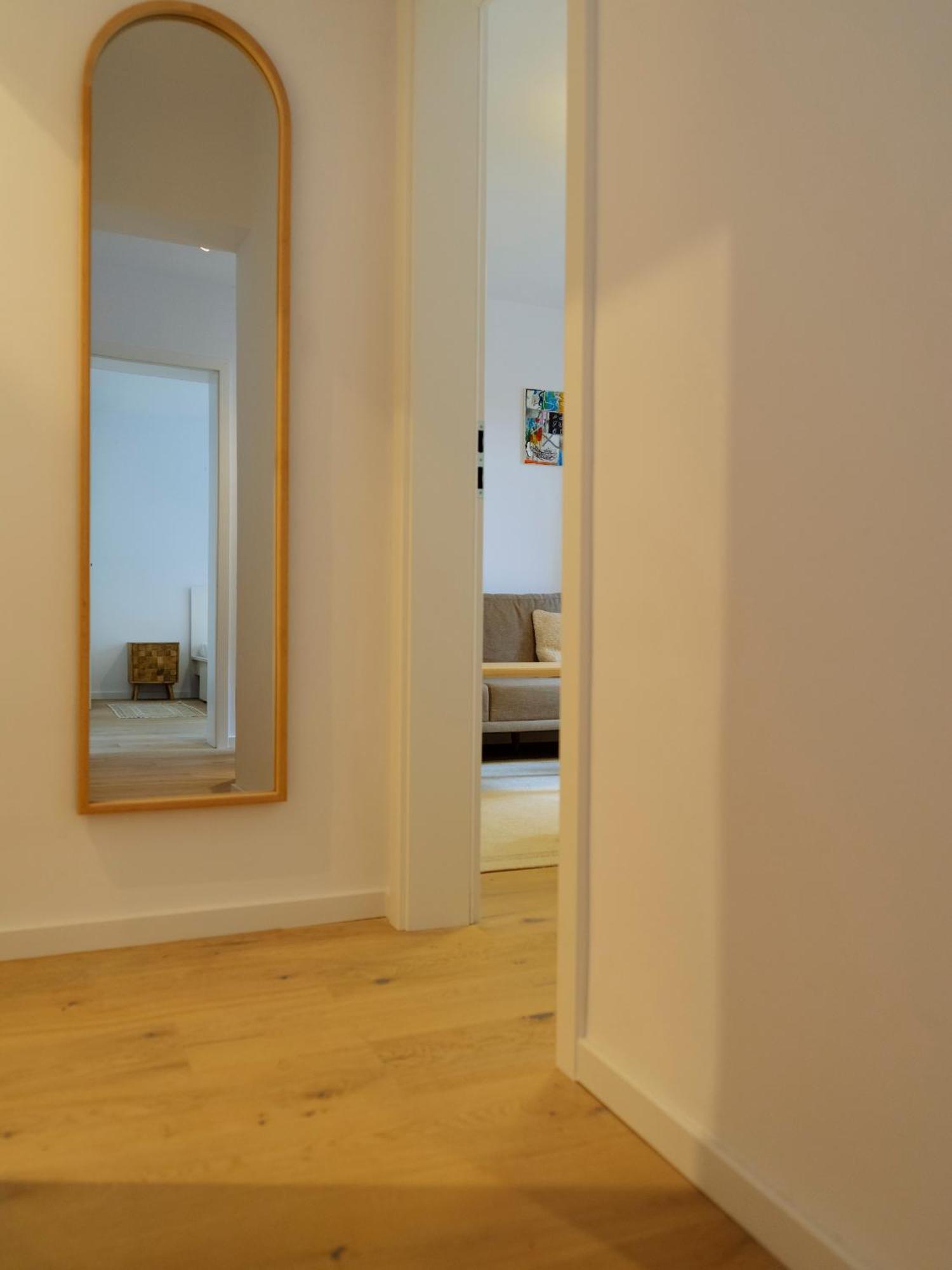 Cozy Central Apartment Near The Forest Braşov Exteriör bild